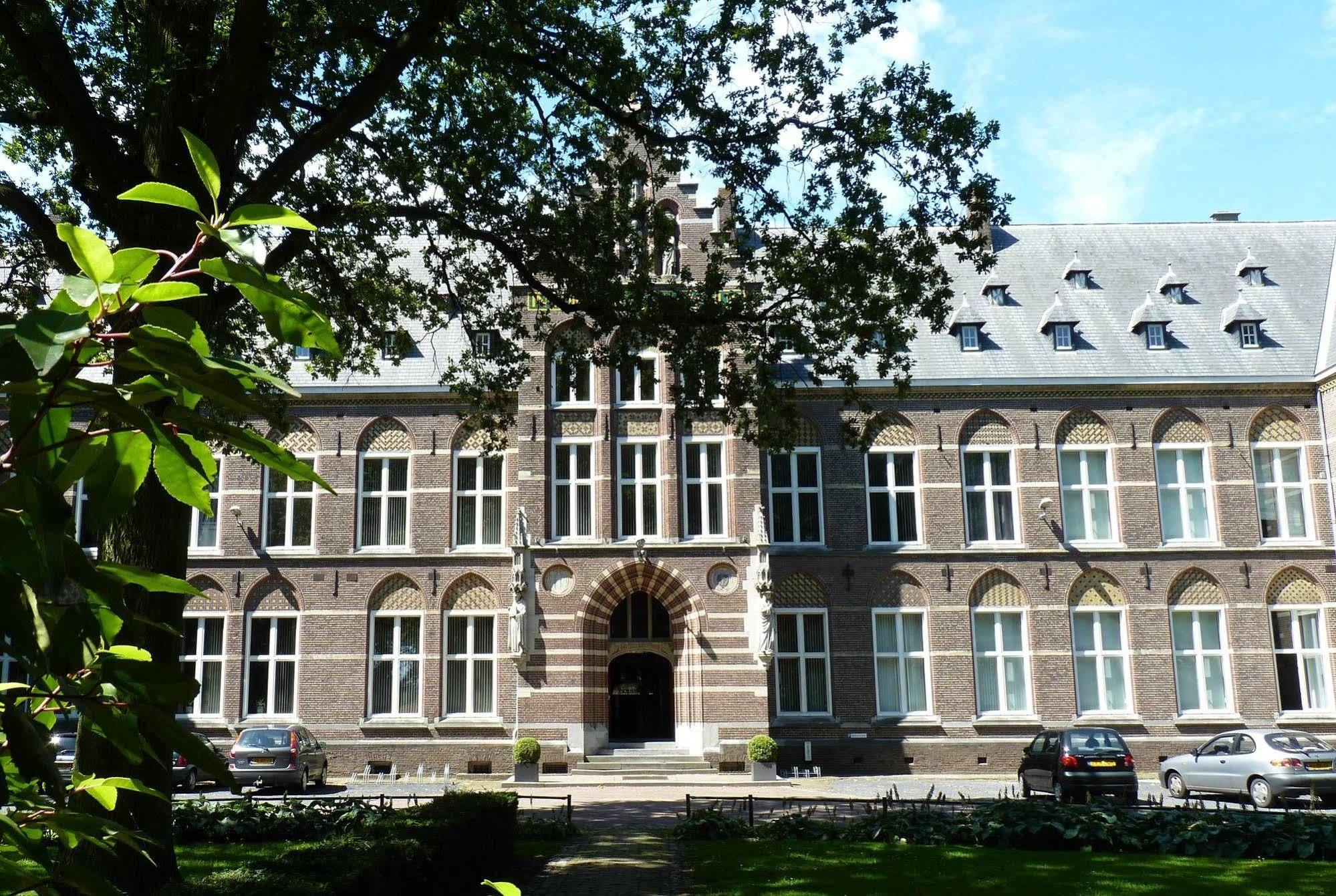 Bovendonk Business- & Eventlocatie Hoeven Exterior photo
